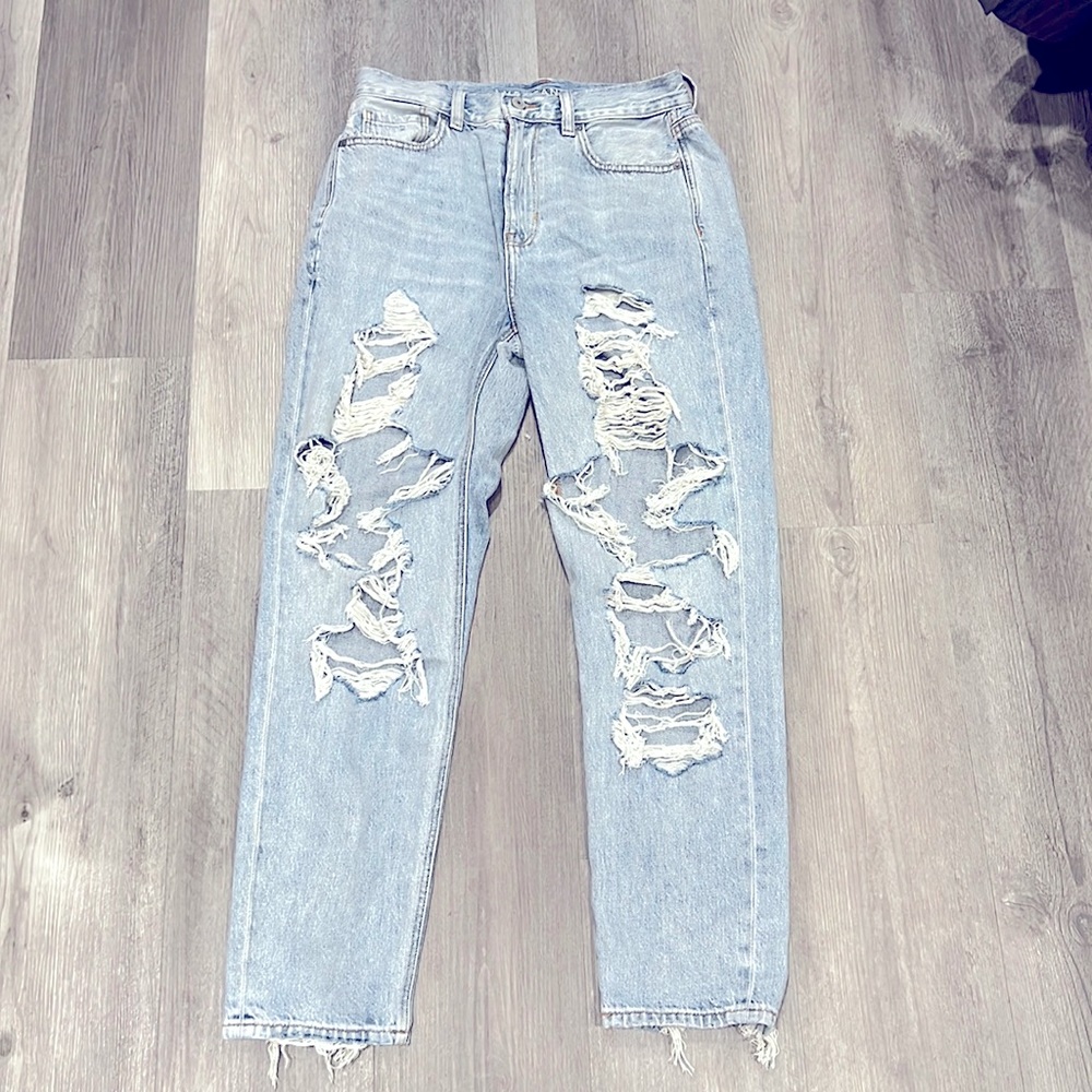 American Eagle Mom jeans, size 4